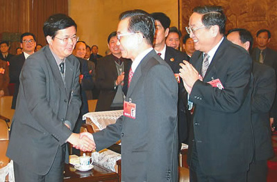 温家宝总理接见全国人大代表郭生练教授